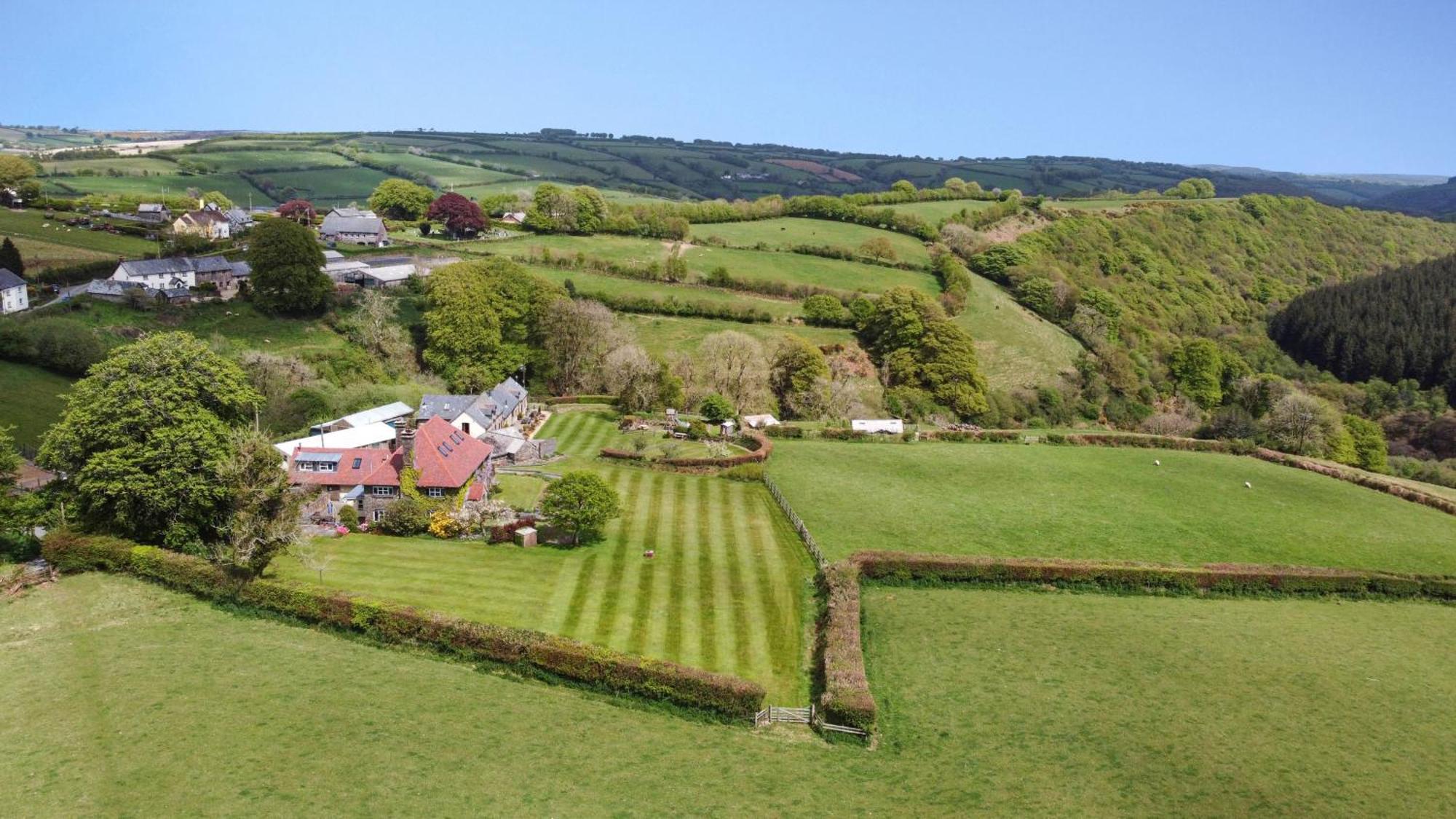 Norton Villa Dulverton Exterior photo